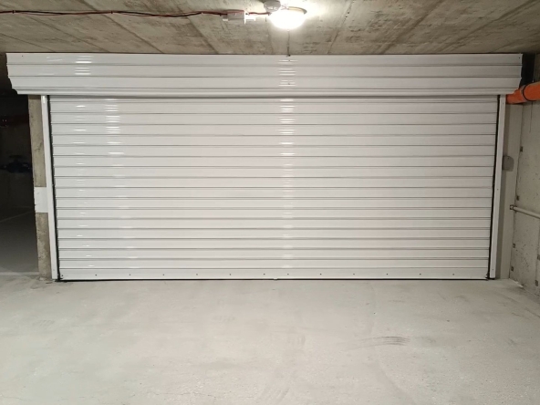 Дава се под наем Гараж / Паркомясто в Пазарджик, Запад - 30 кв.м за 112.2 € - Снимка #1