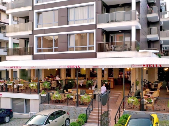 Дава се под наем Заведение в Свети Влас - 500 кв.м за 3060 € - Снимка #1