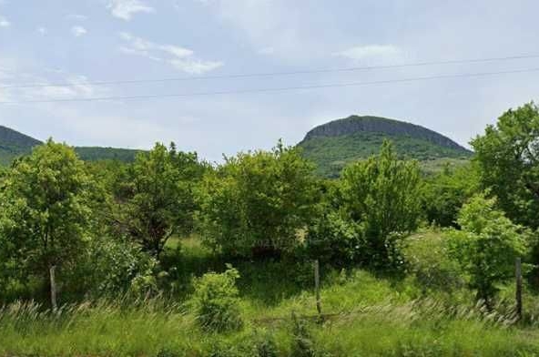 Парцел в Габрово, Център - 2420 кв.м за 4 €/кв.м - Снимка #1