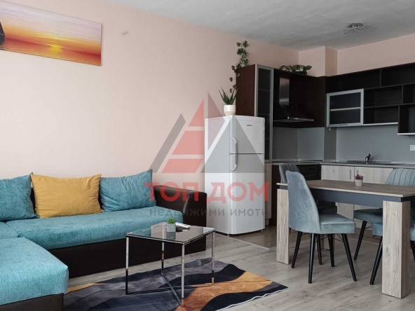 Дава се под наем Тристаен апартамент в Варна, ХЕИ - 125 кв.м за 700 € - Снимка #1