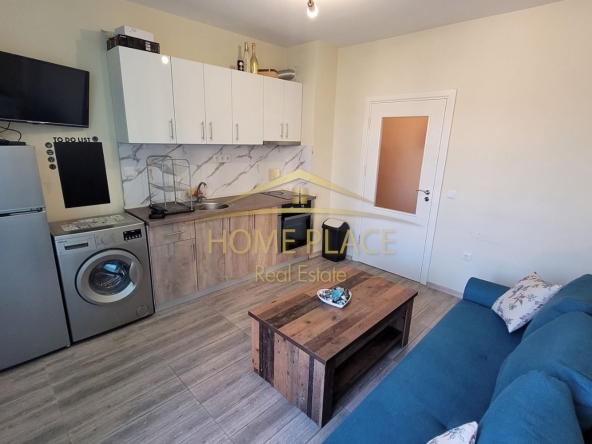 Дава се под наем Двустаен апартамент в Варна, Възраждане 1 - 55 кв.м за 382.5 € - Снимка #1