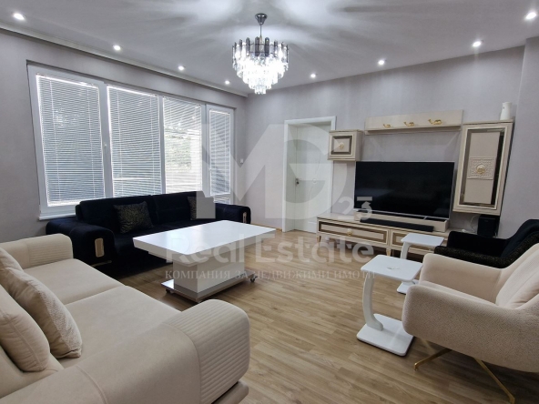 Двустаен апартамент в Пловдив, Старият град - 68 кв.м за 2115 €/кв.м - Снимка #1