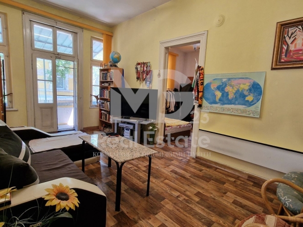 Етаж от къща в Пловдив, Център - 163 кв.м за 1412 €/кв.м - Снимка #1