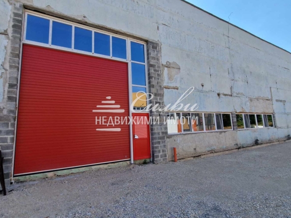 Дава се под наем Промишлена сграда в Шумен, Тракия - 300 кв.м за 918 € - Снимка #1