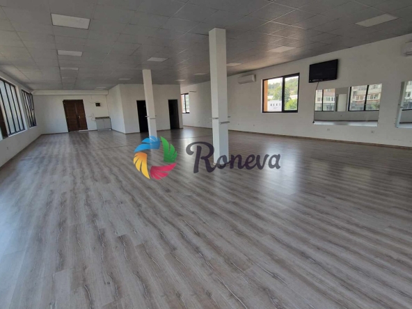 Офис в Варна, Възраждане 1 - 278 кв.м за 1080 €/кв.м - Снимка #1