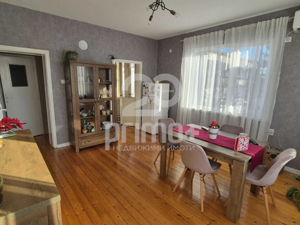 Етаж от къща в Горна Оряховица - 100 кв.м за 765 €/кв.м - Снимка #1