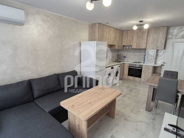 Дава се под наем Двустаен апартамент в Велико Търново, Център - 55 кв.м за 359.04 € - Снимка #1