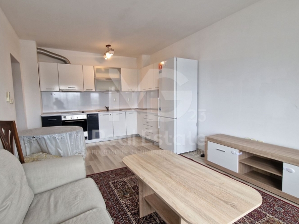 Дава се под наем Тристаен апартамент в Пловдив, Остромила - 70 кв.м за 598.23 € - Снимка #1