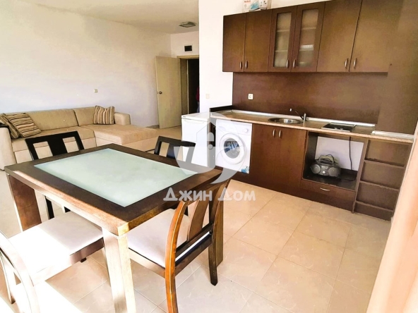Двустаен апартамент в к.к. Слънчев бряг - 69 кв.м за 970 €/кв.м - Снимка #1