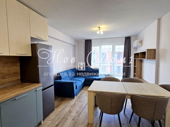 Дава се под наем Тристаен апартамент в София, Център - 82 кв.м за 797.64 € - Снимка #1