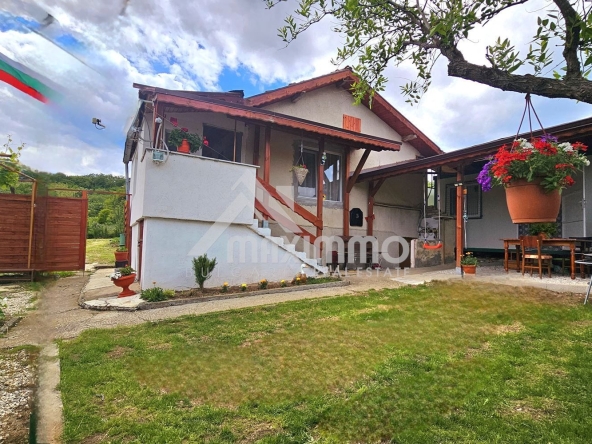 Къща в с. Осеново, Област Варна - 50 кв.м за 1700 €/кв.м - Снимка #1