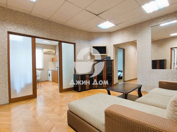 Многостаен апартамент в Бургас, Център - 156 кв.м за 1481 €/кв.м - Снимка #1