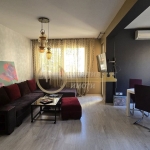 Дава се под наем Тристаен апартамент в София, Център - 110 кв.м за 816 € - Снимка #1