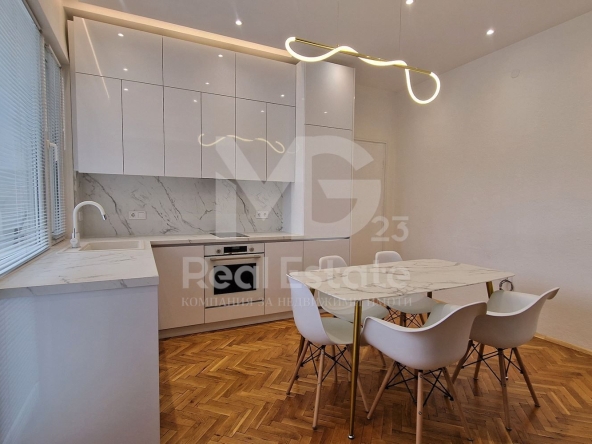Дава се под наем Тристаен апартамент в Пловдив, Каменица 1 - 80 кв.м за 561 € - Снимка #1