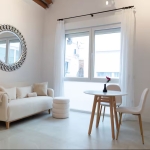 Дава се под наем Едностаен апартамент в София, Център - 52 кв.м за 423.81 € - Снимка #1