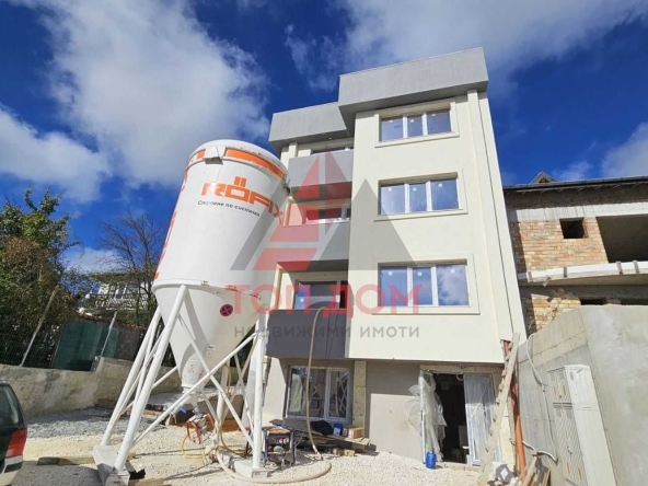 Тристаен апартамент в Варна, м-т Кочмар - 53 кв.м за 1510 €/кв.м - Снимка #1