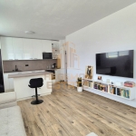 Тристаен апартамент в к.к. Св.Св. Константин и Елена - 80 кв.м за 2188 €/кв.м - Снимка #1