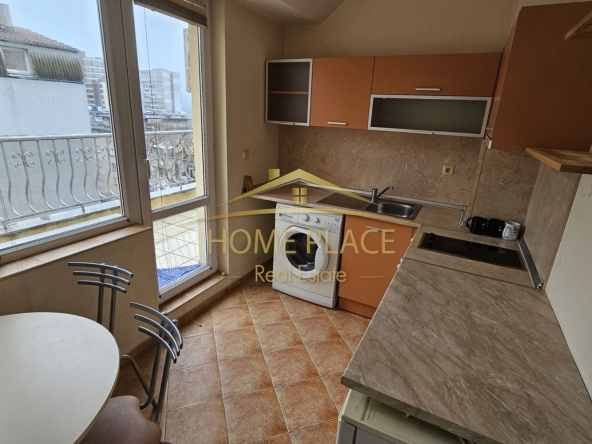 Дава се под наем Двустаен апартамент в Варна, Спортна зала - 40 кв.м за 357 € - Снимка #1