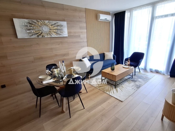 Тристаен апартамент в к.к. Слънчев бряг - 122 кв.м за 1387 €/кв.м - Снимка #1