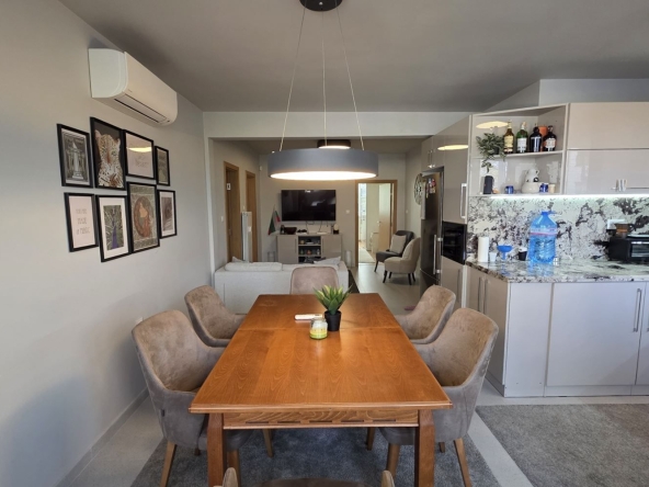 Многостаен апартамент в Плевен, Широк център - 120 кв.м за 1984 €/кв.м - Снимка #1