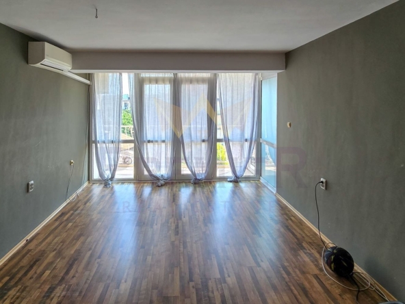 Двустаен апартамент в Варна, Гръцка махала - 51 кв.м за 3637 €/кв.м - Снимка #1