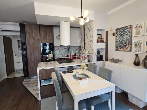 Дава се под наем Двустаен апартамент в Варна, Трошево - 70 кв.м за 847.62 € - Снимка #1