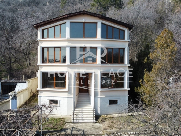 Къща в к.к. Златни пясъци - 390 кв.м за 470 €/кв.м - Снимка #1