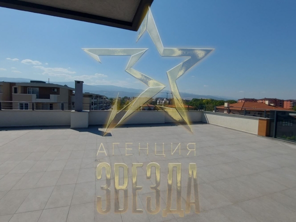 Тристаен апартамент в Пловдив, Остромила - 270 кв.м за 908 €/кв.м - Снимка #1