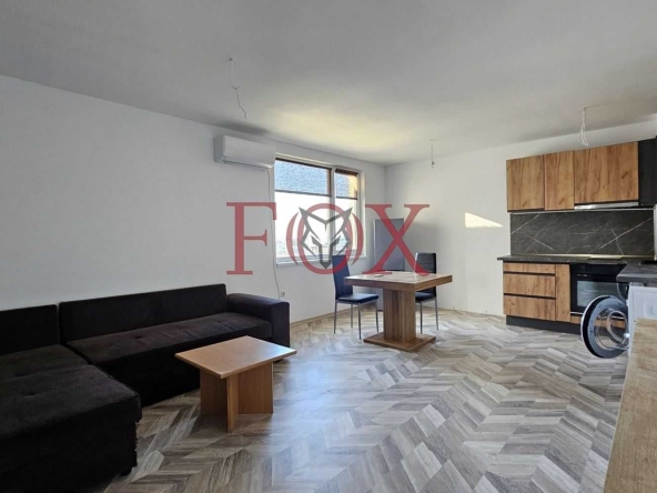 Дава се под наем Тристаен апартамент в Варна, Възраждане 2 - 100 кв.м за 561 € - Снимка #1