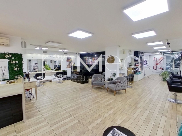 Магазин в Бургас, Център - 130 кв.м за 2693 €/кв.м - Снимка #1