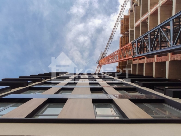 Тристаен апартамент в Пловдив, Христо Смирненски - 123 кв.м за 1402 €/кв.м - Снимка #1