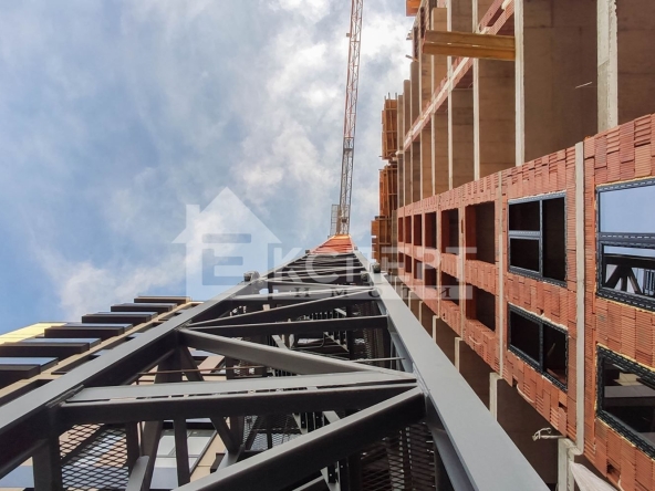 Тристаен апартамент в Пловдив, Христо Смирненски - 135 кв.м за 1149 €/кв.м - Снимка #1