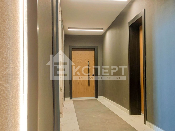 Тристаен апартамент в Пловдив, Христо Смирненски - 101 кв.м за 1446 €/кв.м - Снимка #1