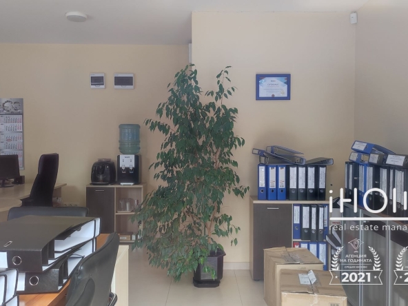 Дава се под наем Офис в София, Център - 30 кв.м за 400 € - Снимка #1