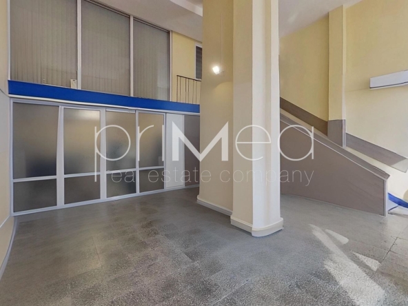 Дава се под наем Магазин в Бургас, Зорница - 120 кв.м за 765 € - Снимка #1