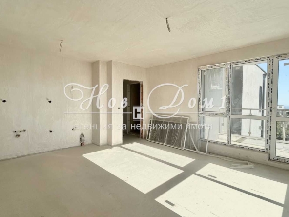 Тристаен апартамент в Пловдив, Гагарин - 99 кв.м за 1319 €/кв.м - Снимка #1