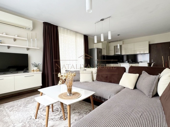 Тристаен апартамент в Бургас, Сарафово - 110 кв.м за 2200 €/кв.м - Снимка #1