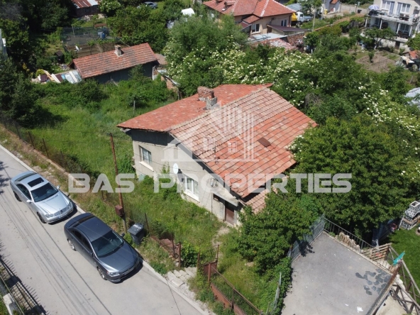 Къща в с. Иваняне, Област София-град - 162 кв.м за 1075 €/кв.м - Снимка #1