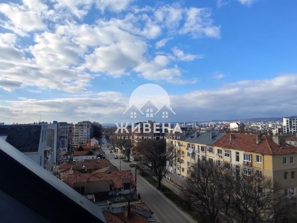 Тристаен апартамент в Варна, Погреби - 124 кв.м за 2017 €/кв.м - Снимка #1