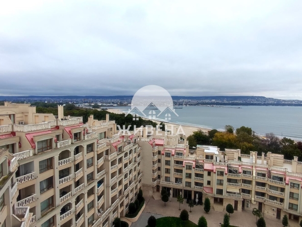 Двустаен апартамент в Варна, Аспарухово - 147 кв.м за 1123 €/кв.м - Снимка #1