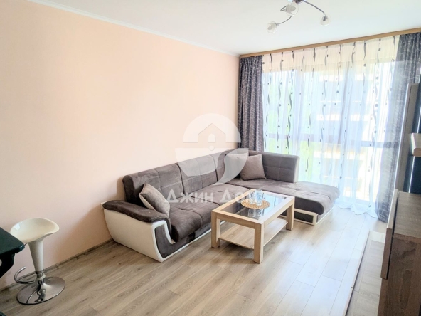 Двустаен апартамент в с. Шкорпиловци, Област Варна - 56 кв.м за 1304 €/кв.м - Снимка #1