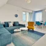 Дава се под наем Тристаен апартамент в Бургас, Сарафово - 90 кв.м за 612 € - Снимка #1