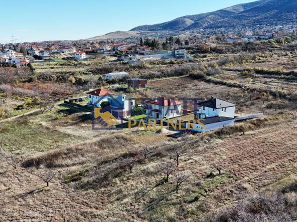 Парцел в с. Марково, Област Пловдив - 751 кв.м за 89 €/кв.м - Снимка #1