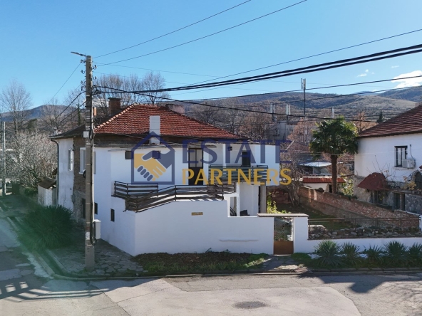 Къща в с. Първенец, Област Пловдив - 151 кв.м за 606 €/кв.м - Снимка #1