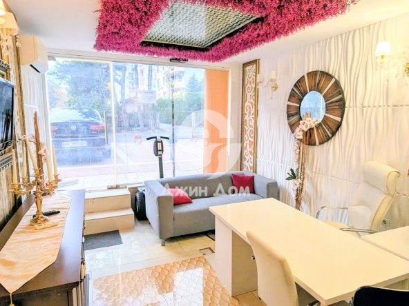 Офис в к.к. Слънчев бряг - 20 кв.м за 1020 €/кв.м - Снимка #1