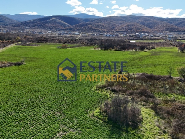 Парцел в с. Първенец, Област Пловдив - 1697 кв.м за 13 €/кв.м - Снимка #1