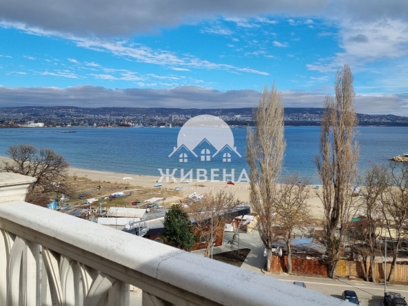 Двустаен апартамент в Варна, Аспарухово - 196 кв.м за 842 €/кв.м - Снимка #1