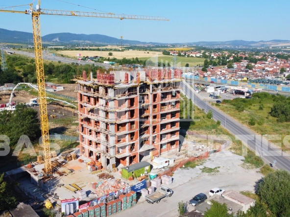 Тристаен апартамент в София, Люлин 5 - 76 кв.м за 1293 €/кв.м - Снимка #1