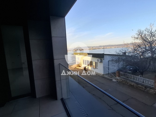 Двустаен апартамент в Несебър - 76 кв.м за 1476 €/кв.м - Снимка #1
