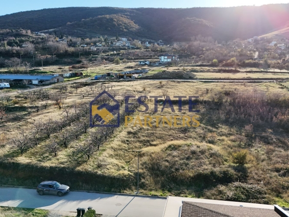 Парцел в с. Брестник, Област Пловдив - 900 кв.м за 68 €/кв.м - Снимка #1